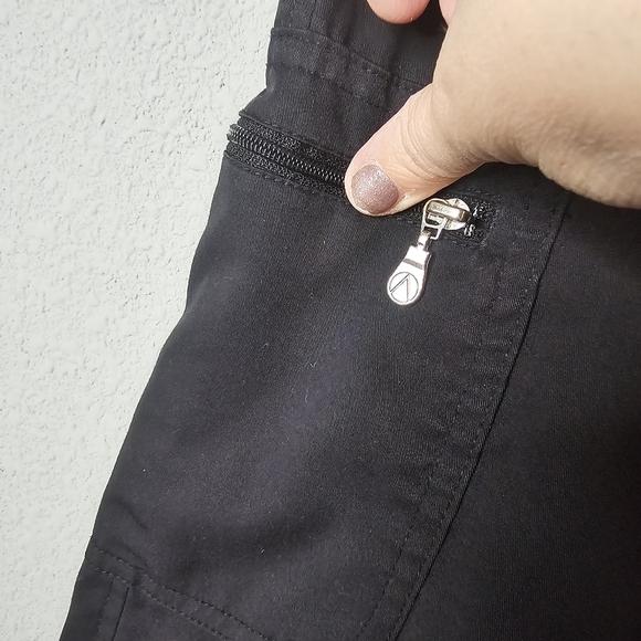 Adar Pro Womens Jogger Scrub Pants Size M - Lot Of 2 Please READ - Solid Black‎ - Picture 11 of 16